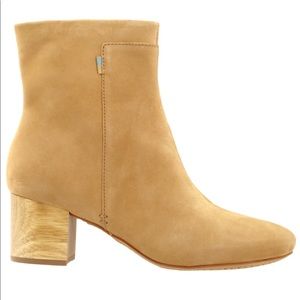 Tom’s Evie ankle bootie